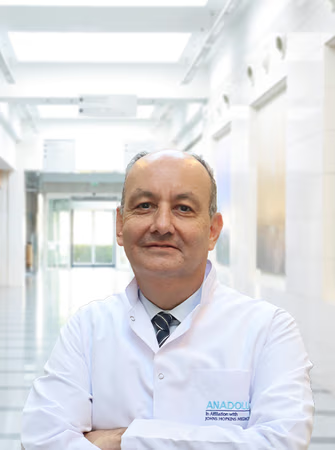 Проф. Др. Эмре Устюндаг